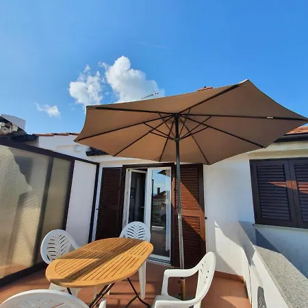Apartment With Parking Space Krk - 9718